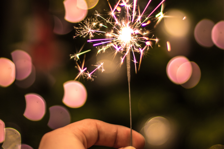 how to keep kids safe around fireworks