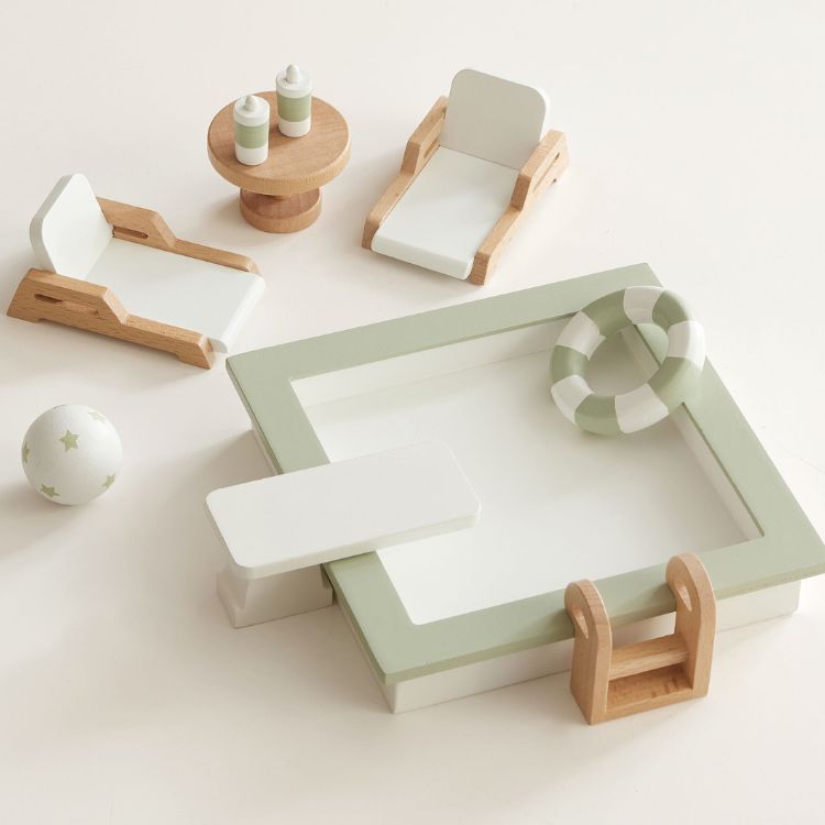 Dollhouse Pool Set