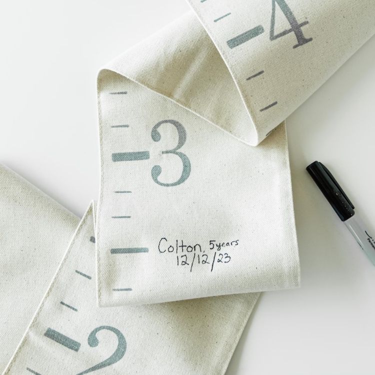 Canvas Growth Chart Ruler
