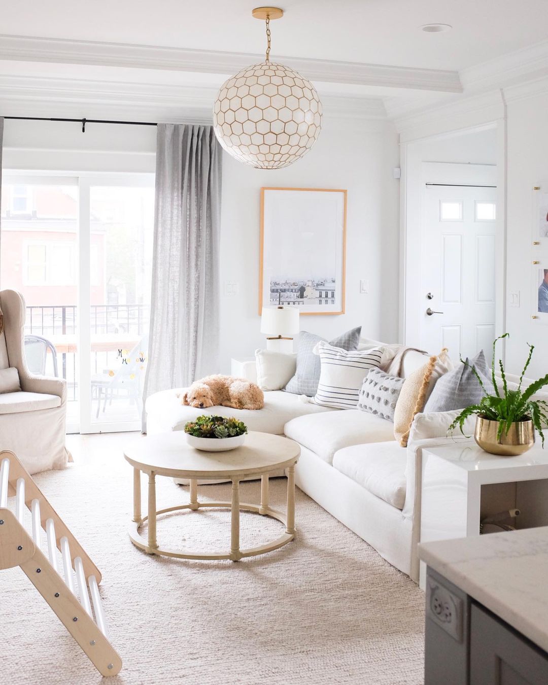 Budget-Friendly Ways to Refresh Your Home Decor for Spring - The Everymom