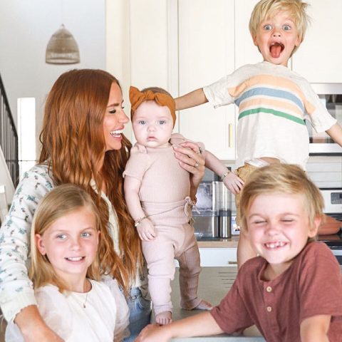 3 to 4 kids