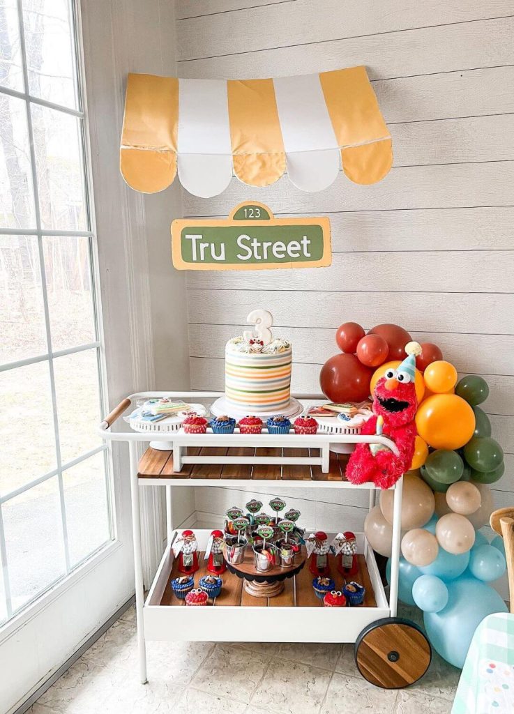 sesame street second birthday party theme