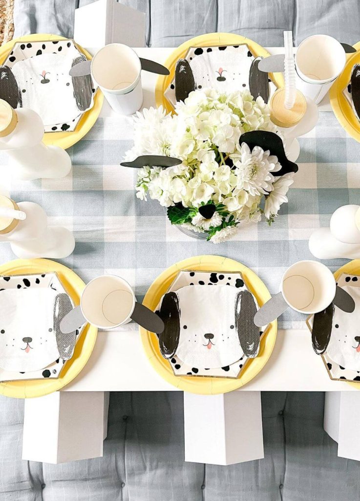 puppy 2nd birthday party table decorations