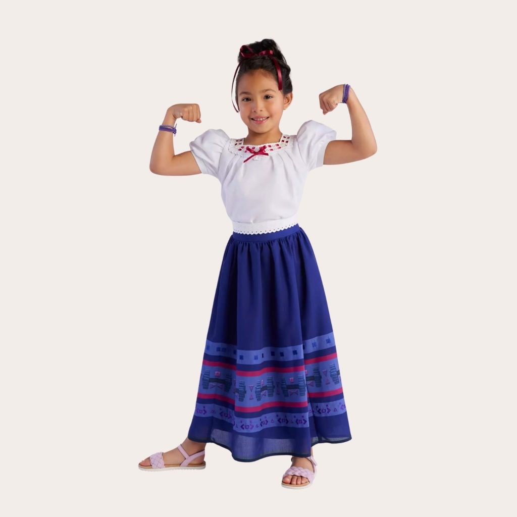 Luisa Costume