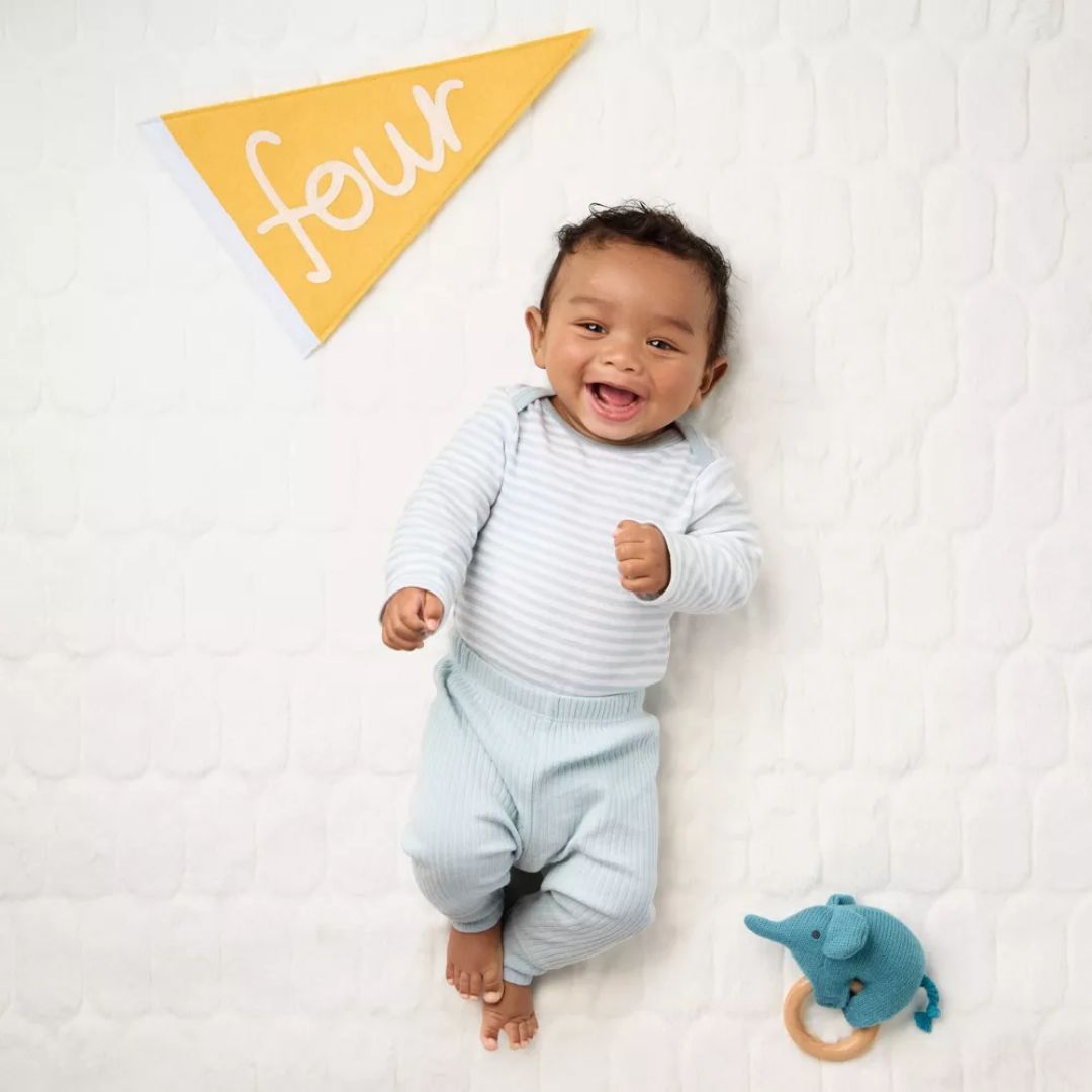 baby milestone photos