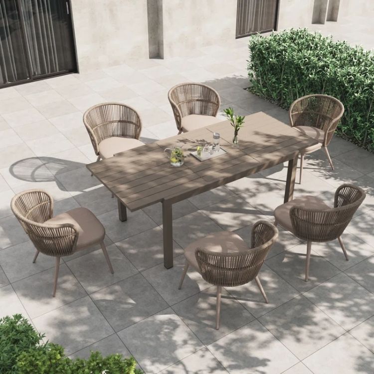 Stretchable Dining Set