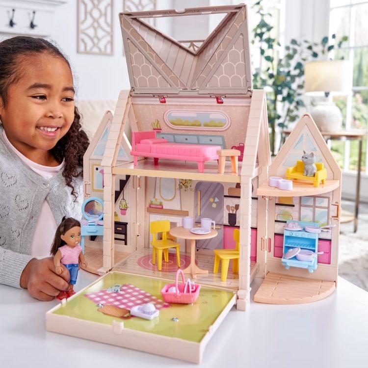 Portable Cottage Dollhouse