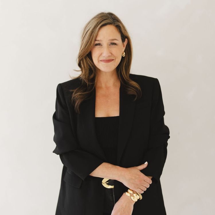 Elizabeth McCarthy Headshot