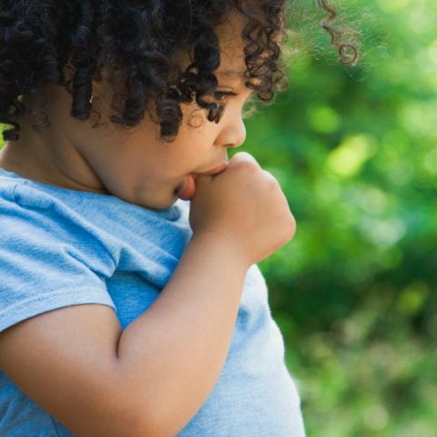 child sucking thumb