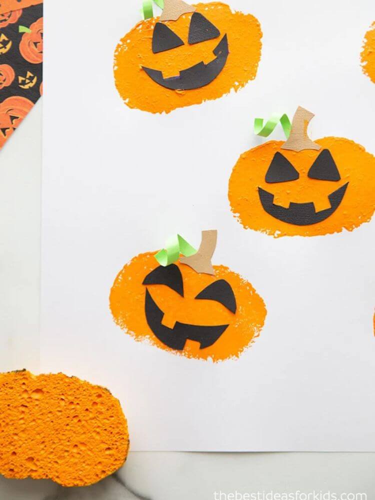 fall crafts and activities for kids pumpkin sponge painting