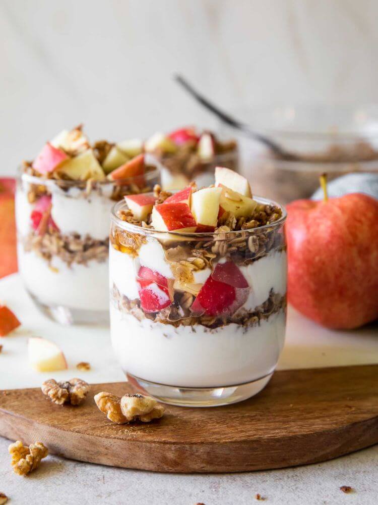 fall treats apple crumble parfaits