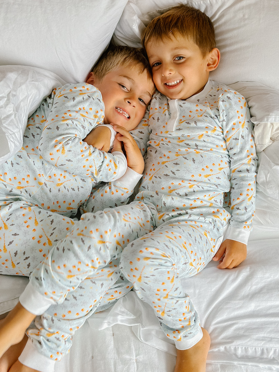 kids halloween pajamas