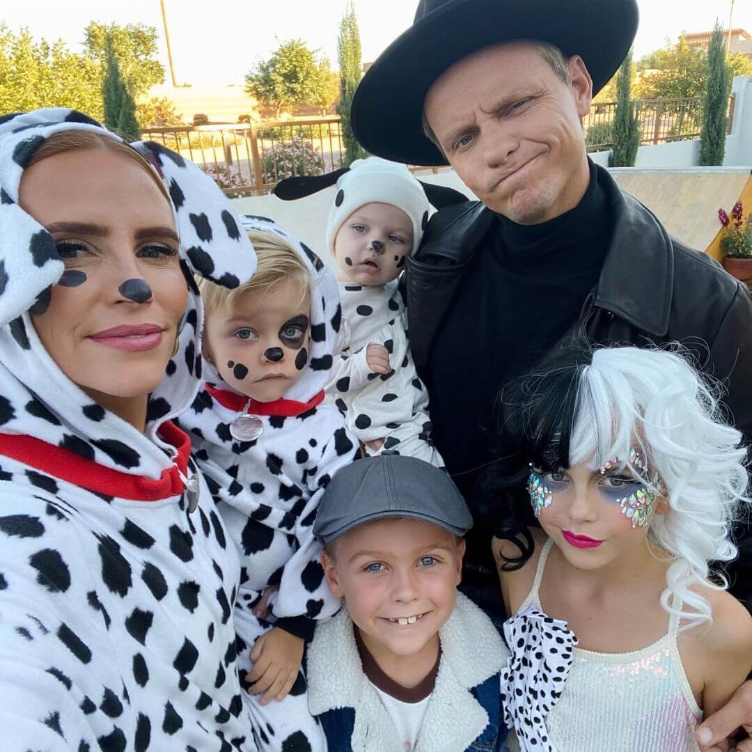 101 dalmatians creative family costume idea