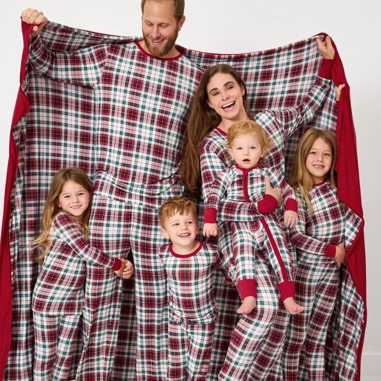 Holly Plaid Oversized Cloud Blanket