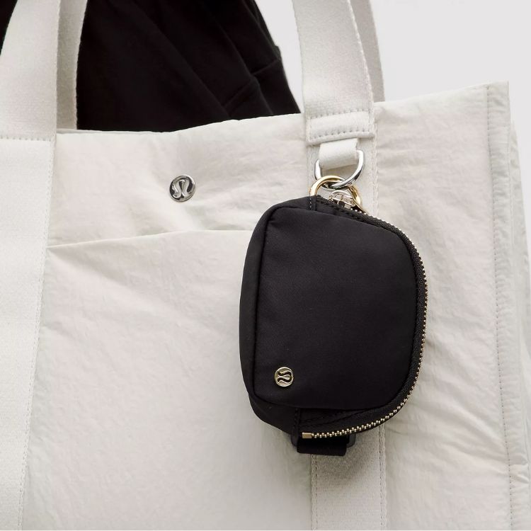Everywhere Belt Bag Nano