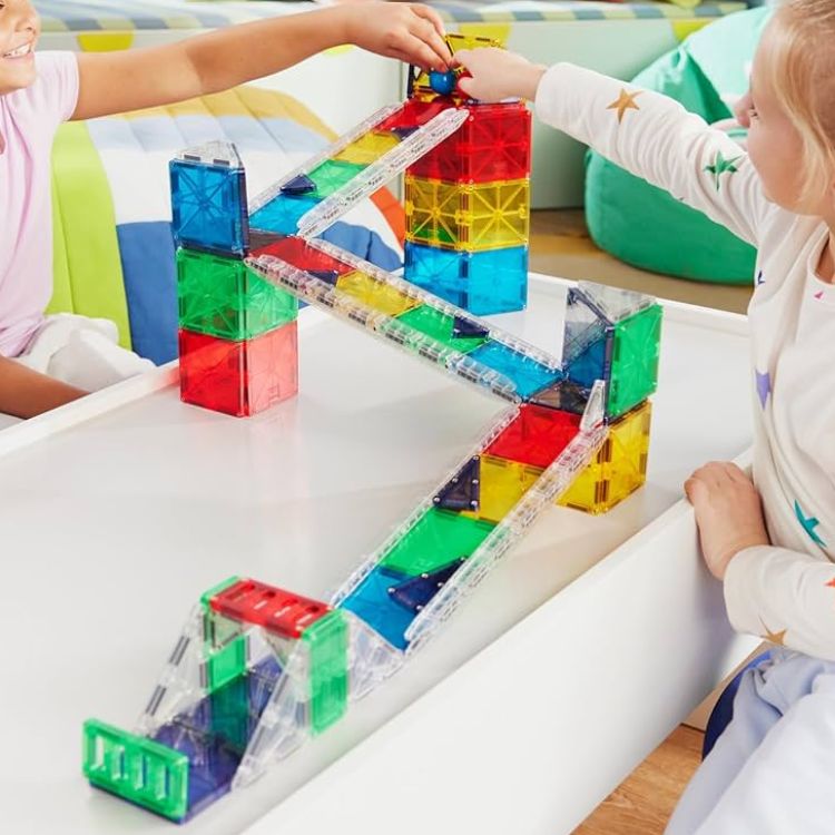 Rail Racers Deluxe 90-Piece Magnetic Construction Set