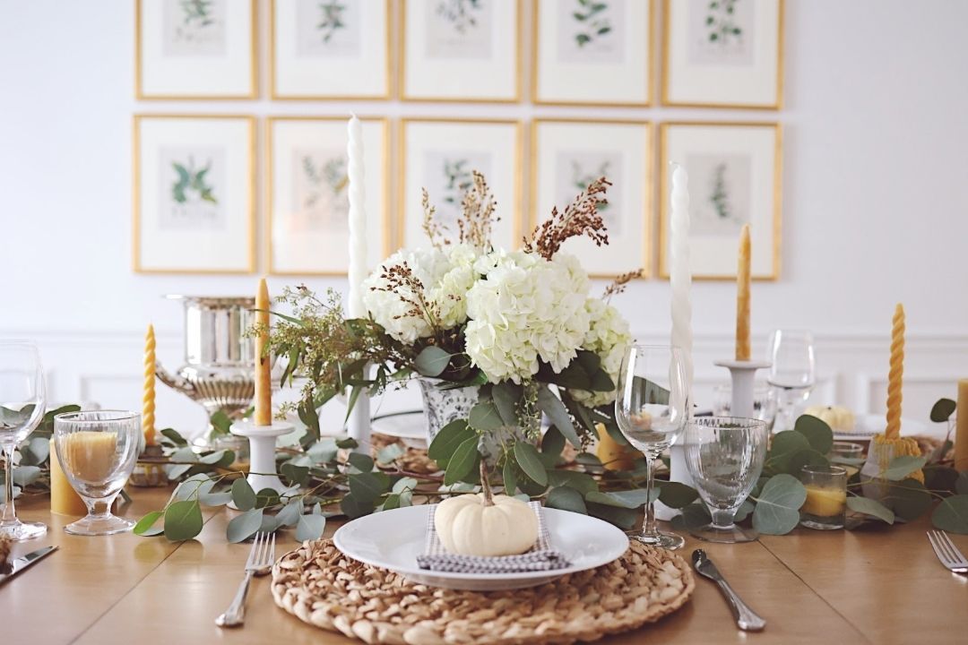 12 Thanksgiving Tablescape Ideas That Will Have You Feeling Like Martha Stewart