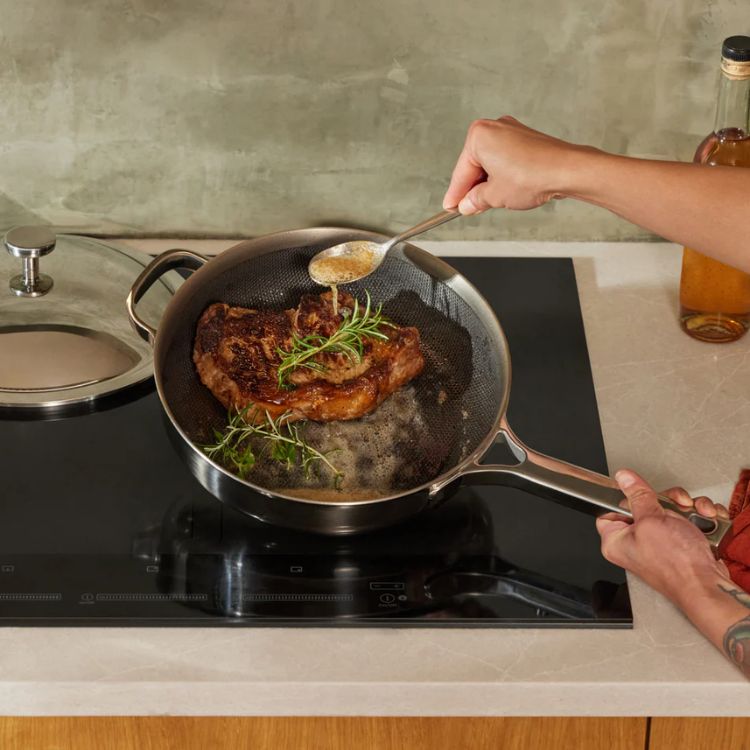 Titanium Always Pan® Pro