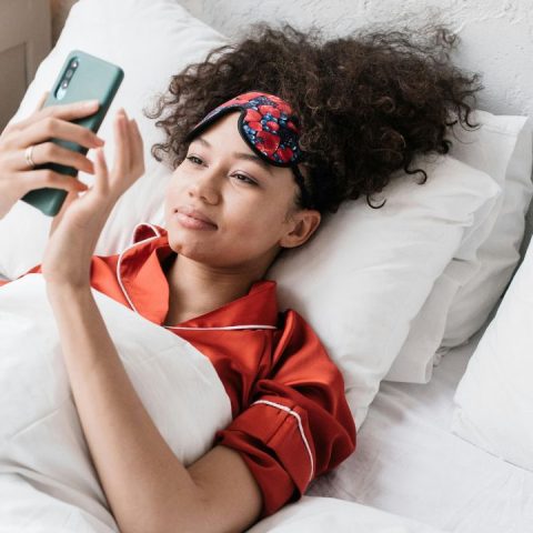 things to do instead of scrolling before bed