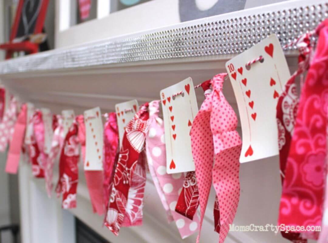 heart card garland