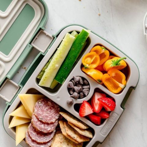 same school lunch every day