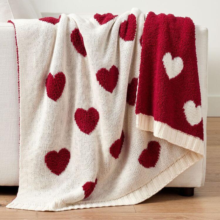 Heart Jacquard Knit Throw