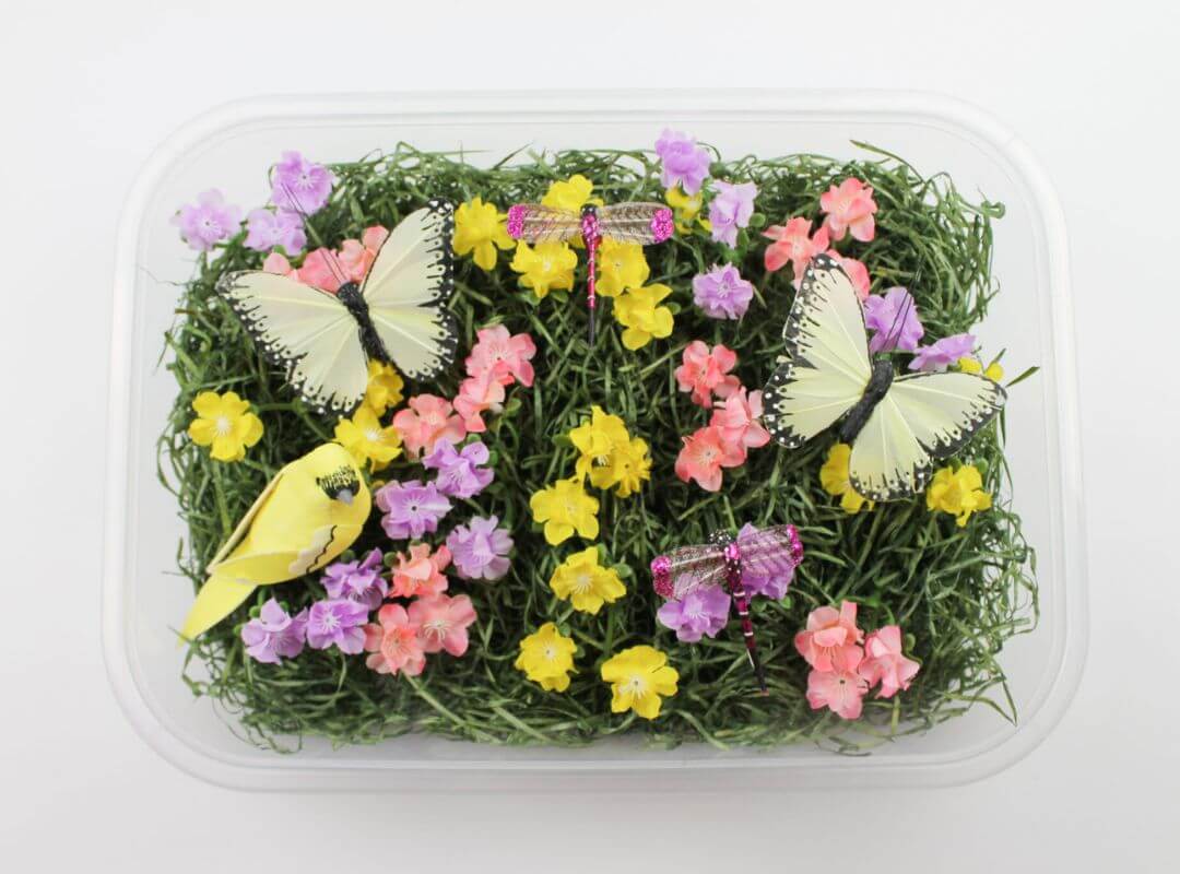 spring sensory bin