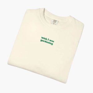 mother in law gift idea sweatshirt for gardening