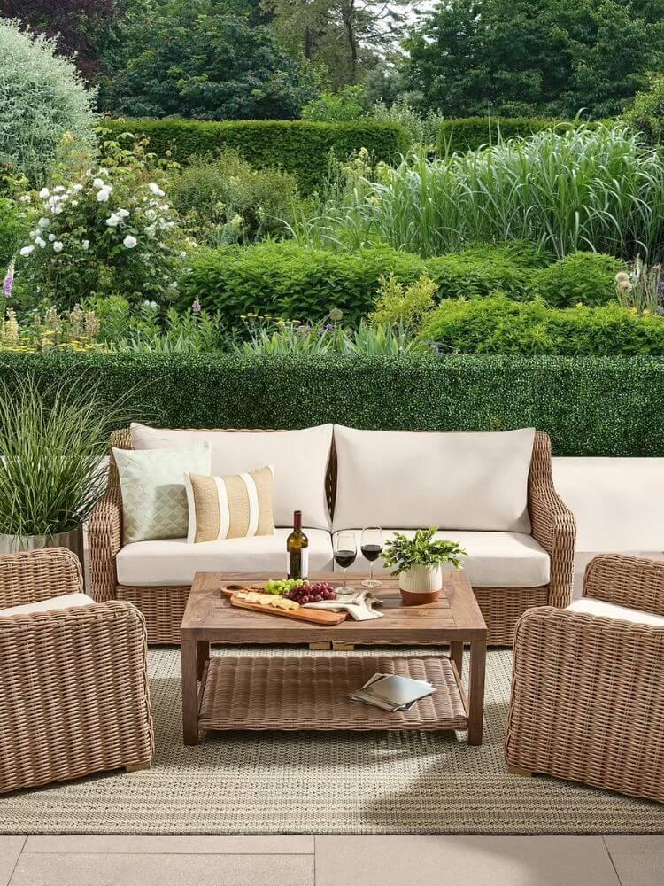 Outdoor furniture and outdoor decor for summer entertaining
