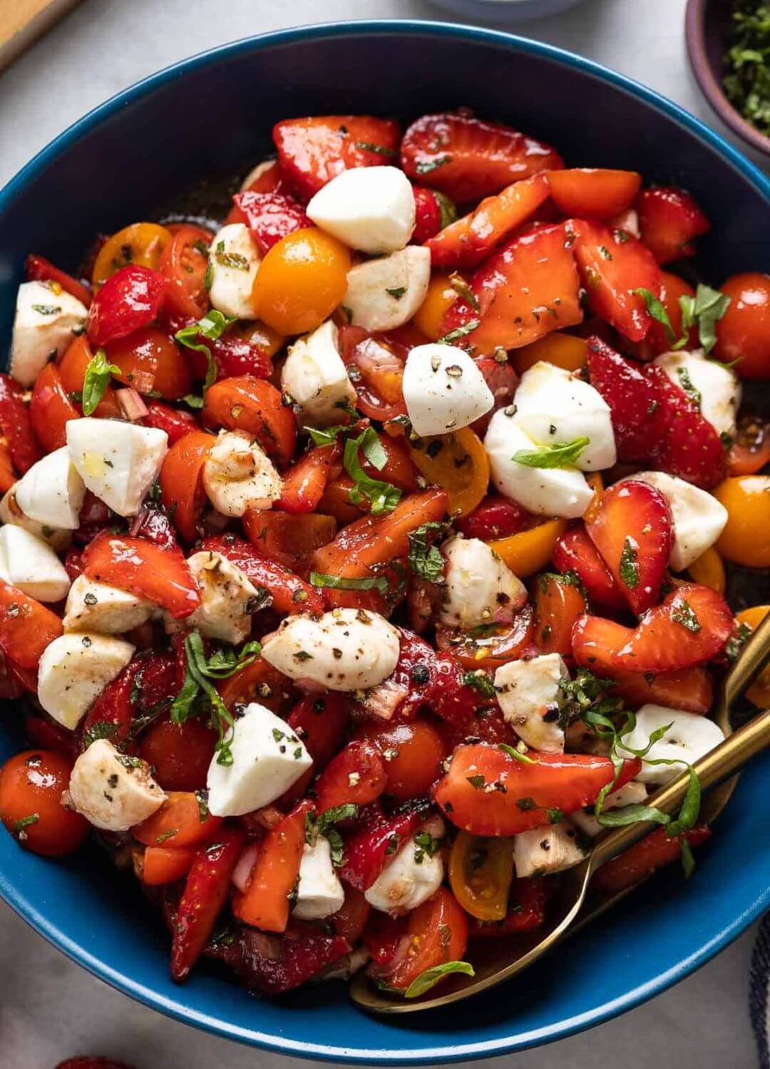 tomato strawberry salad