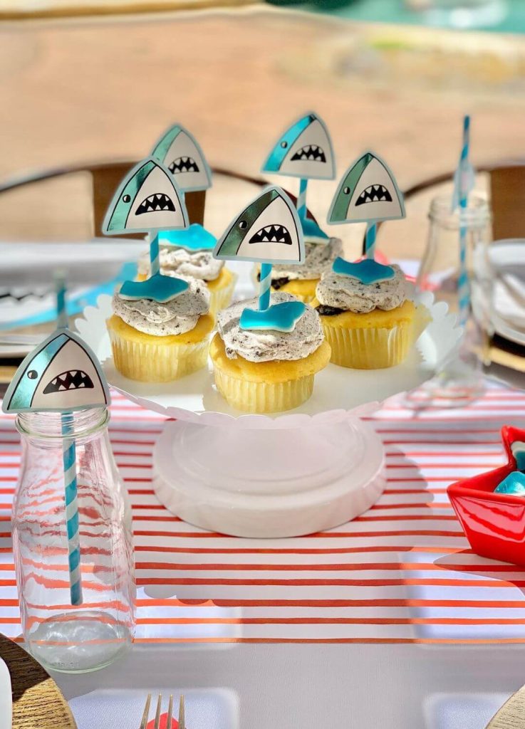 shark cupcakes