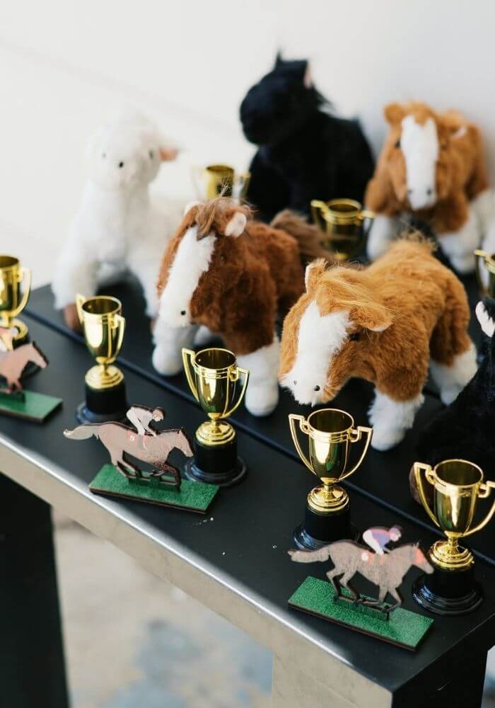 kentucky derby birthday party themes