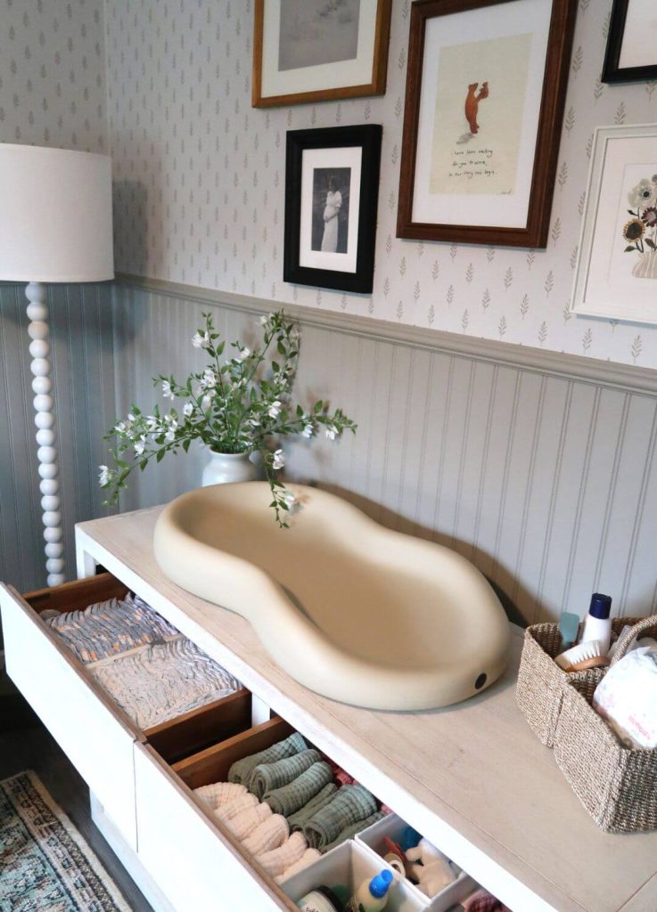 aesthetic neutral nursery
