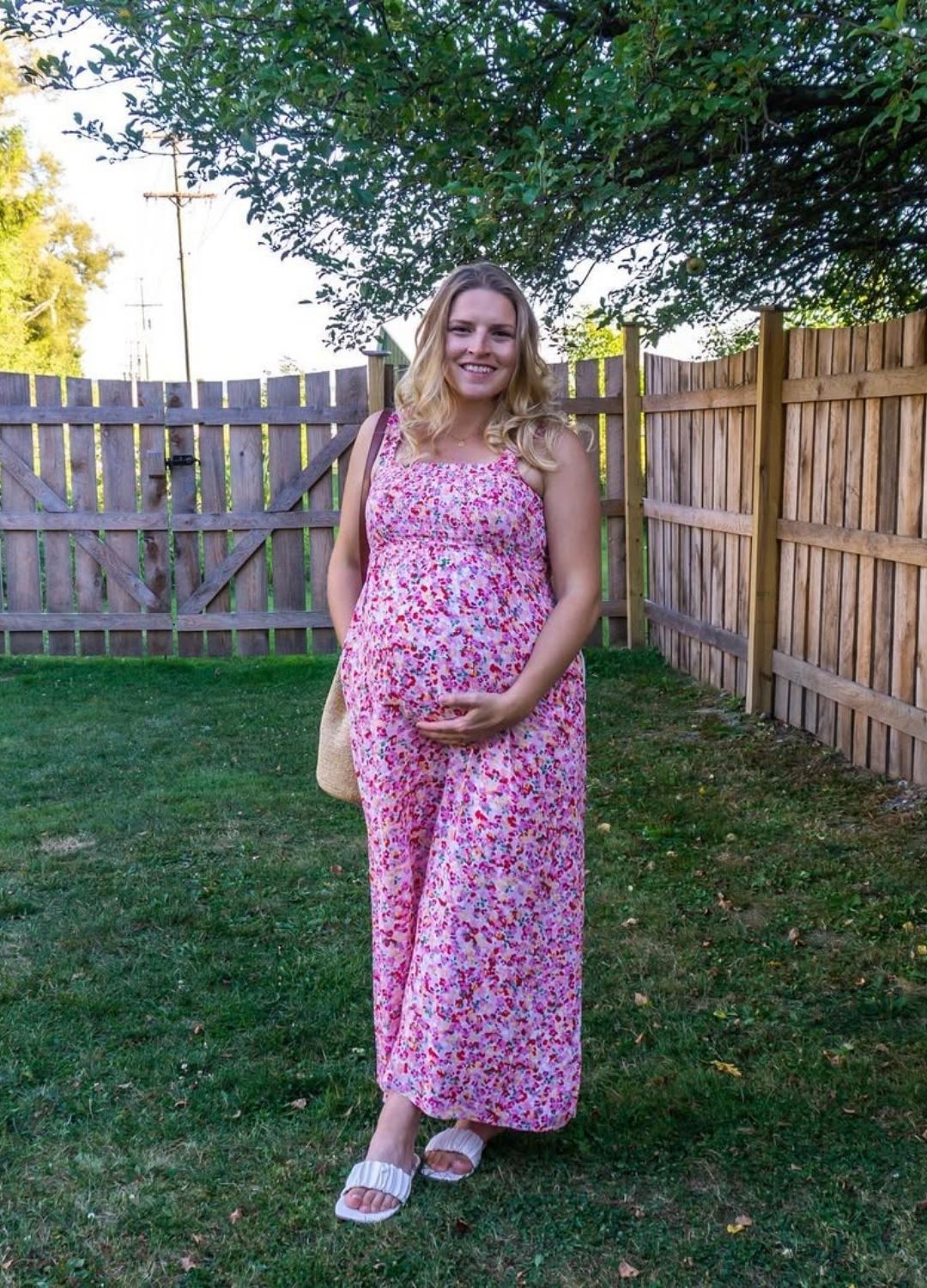 summer pregnancy fashion emilee janitz