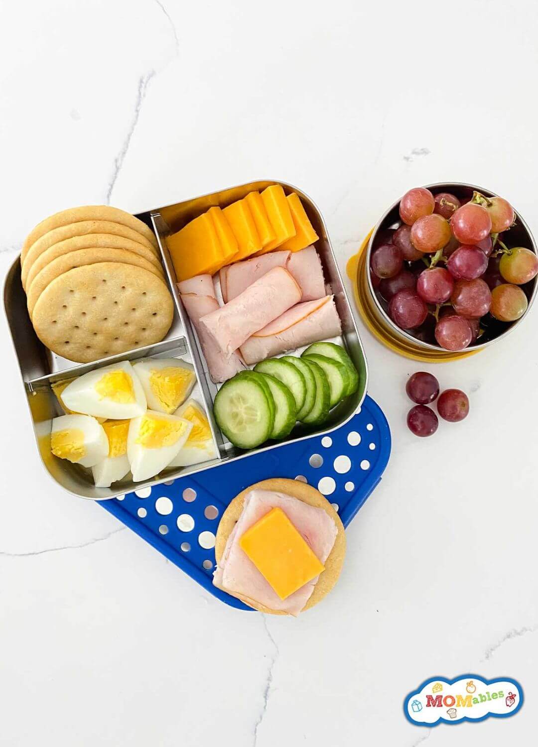 cheese and cracker bento box lunch