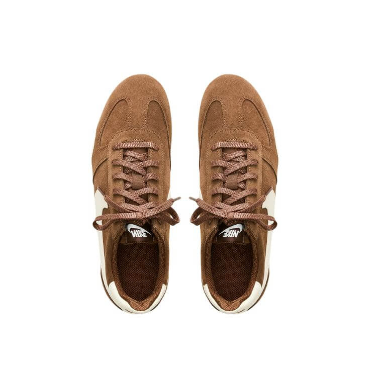 sneakers fall capsule wardrobe
