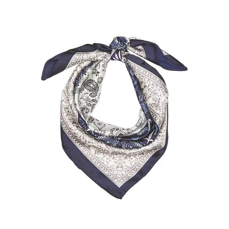 scarf fall capsule wardrobe