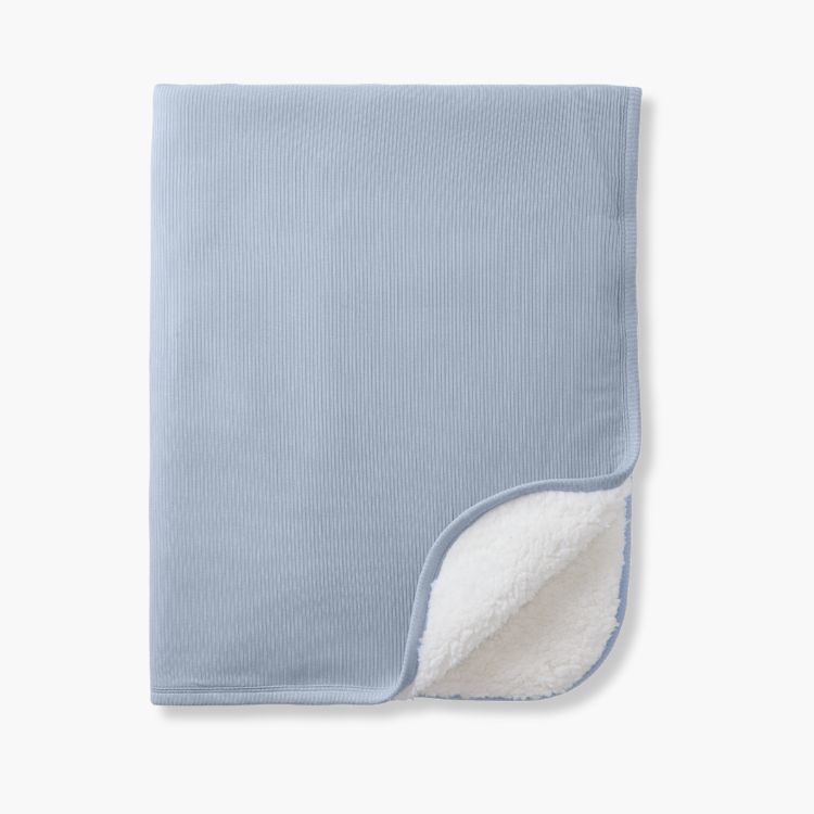 Light Fog Ribbed Mini Cloud Blanket