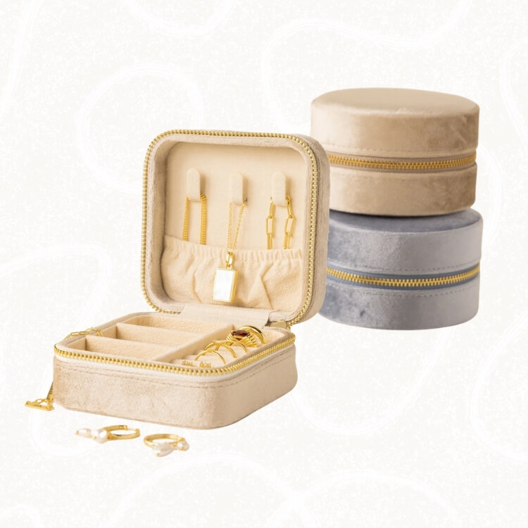 Square Velvet Jewelry Case