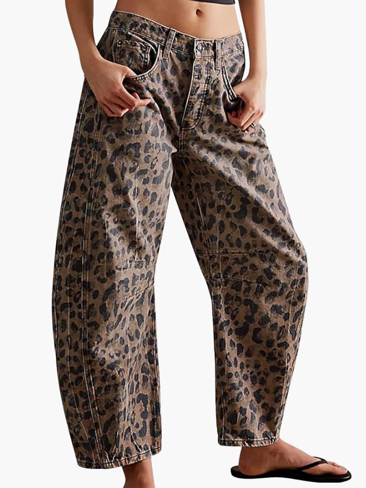 Baggy Mid Rise Barrel Jeans