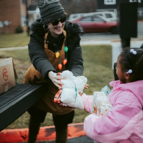 giving back during the holidays
