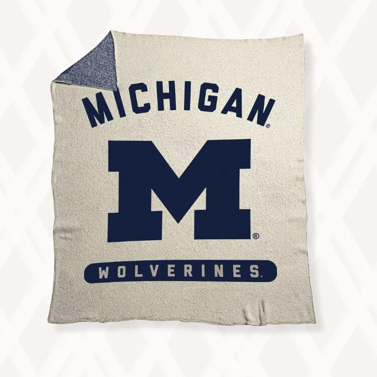 College Prime Luxe Dreams Throw