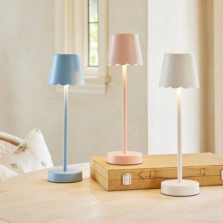 Cordless Table Lamp