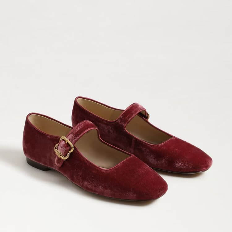Michaela Mary Jane Flat