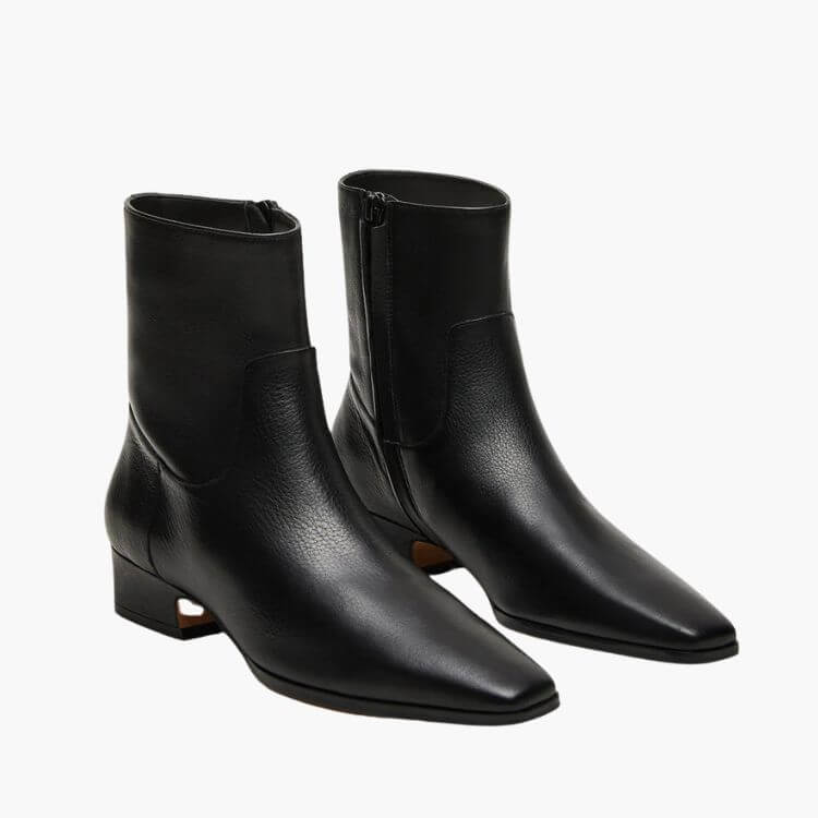 The Dusty Boot