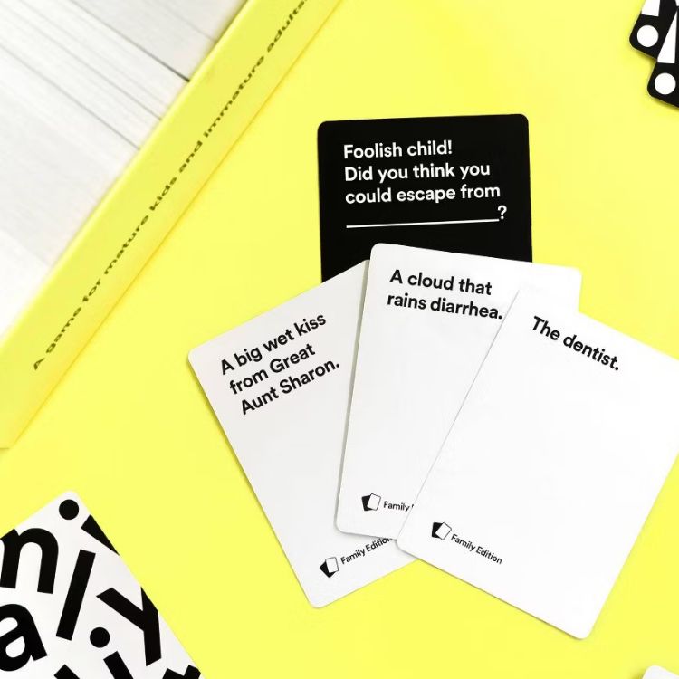 Cards Against Humanity: Family Edition