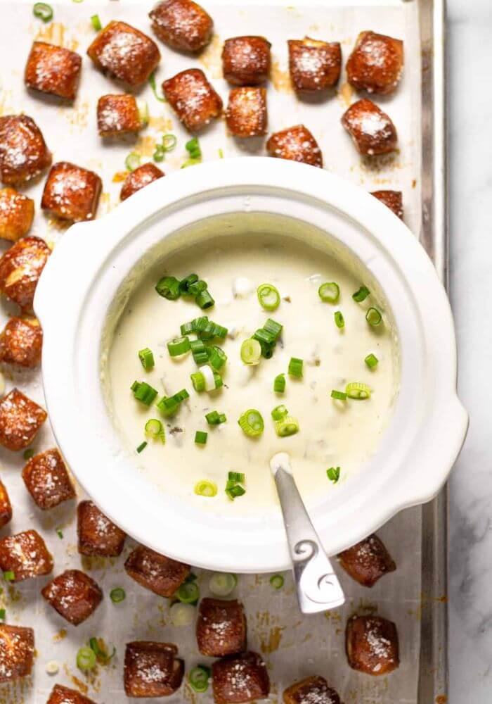 crockpot recipes queso dip
