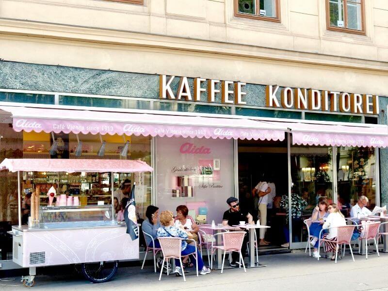 vienna with kids travel guide
