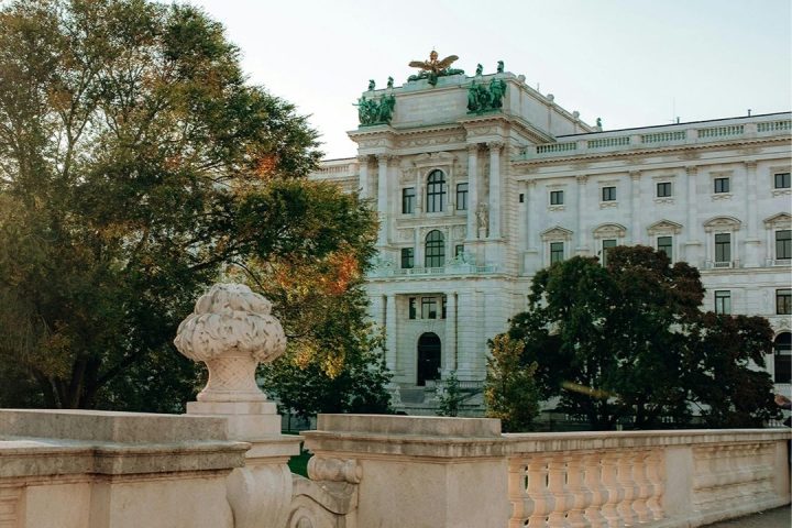 vienna with kids travel guide