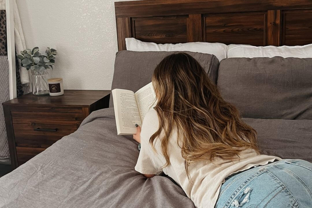 The Best Memoirs for Moms (To Add to Your TBR List!)